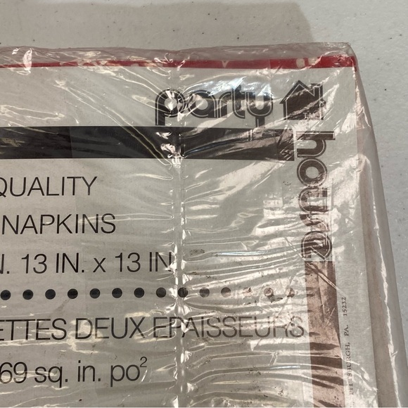 Party House Vintage Christmas Holiday Napkins 3 Packs of 32 2-Ply Napkins Holly - Picture 5 of 9